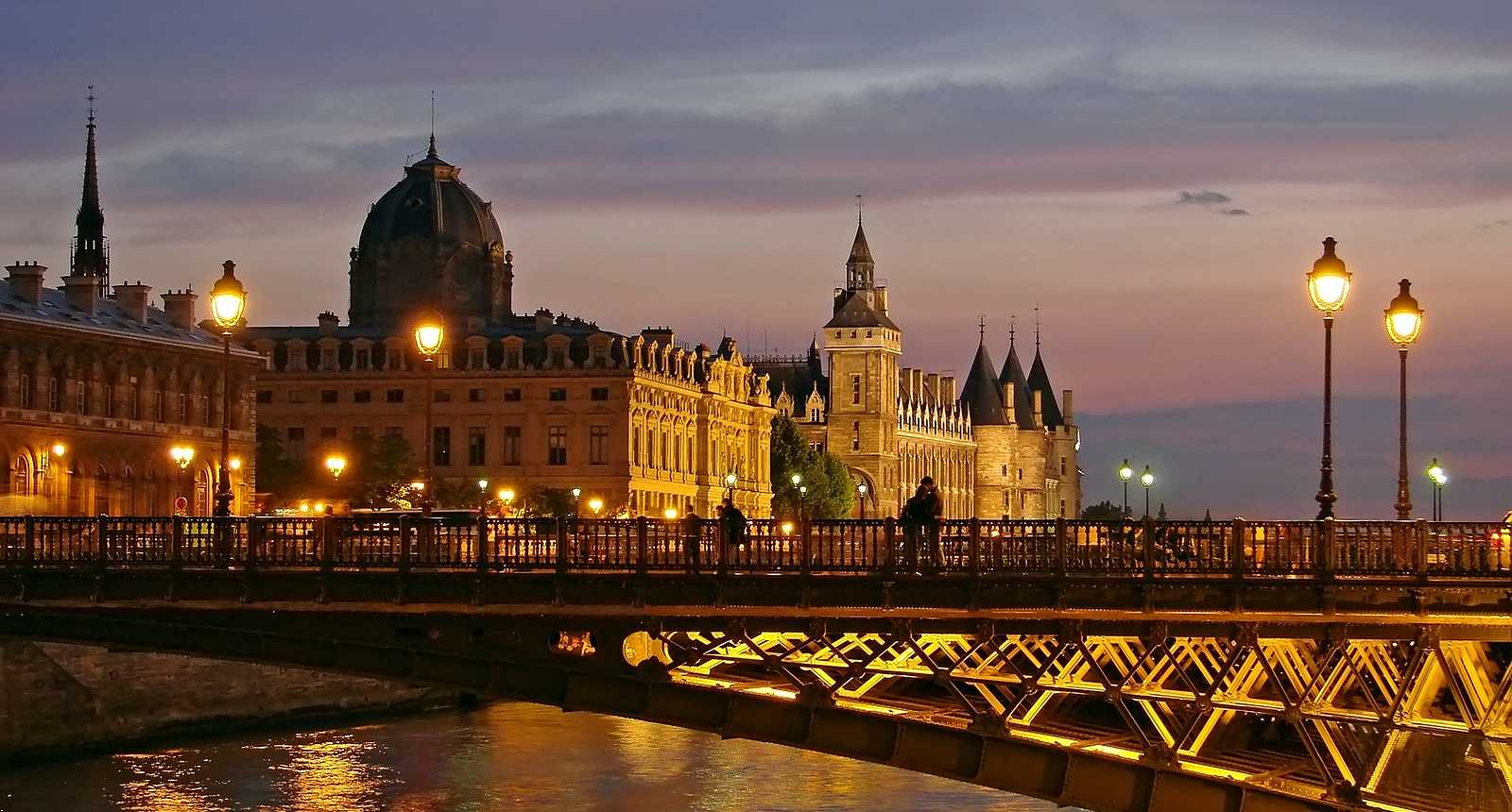 Консьержери париж